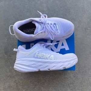 SOLD | HOKA Bondi 7 Sneakers All White ❄️  | LIKE NEW IN BOX